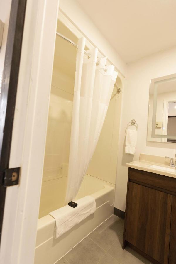 Motel 7 Inn & Suites Beresford Eksteriør billede