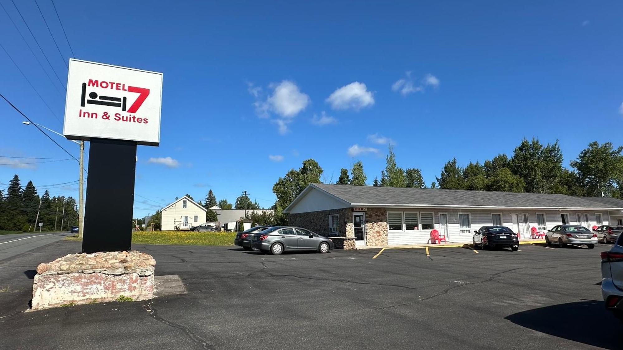 Motel 7 Inn & Suites Beresford Eksteriør billede